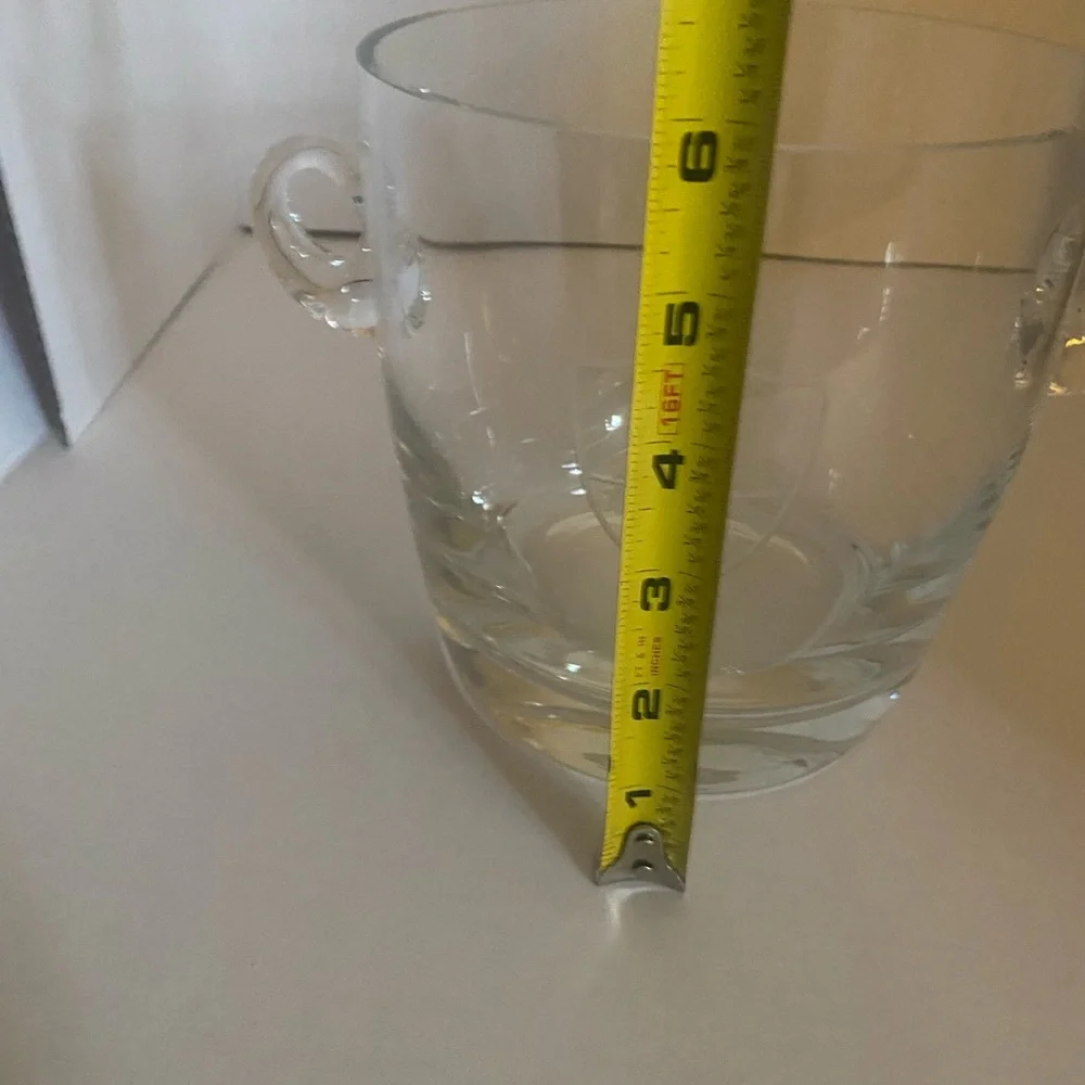 Elegant Clear Glass / Crystal Ice Bucket with she’ll design on front. Perfect.